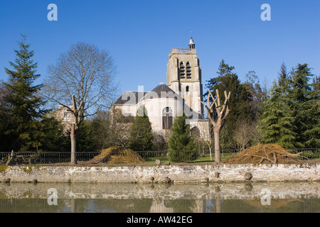 L'Eglise Saint Georges, Crecy La Chapelle, Seine et Marne, Ile de France, temple de la raison Foto Stock