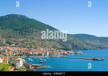 Ail citta di Komiza, Vis in Croazia. Foto Stock