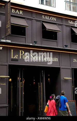 Le Pub Saint Germain St Germain des Pres Rue de l'Ancienne Comedie, Parigi, Francia Foto Stock