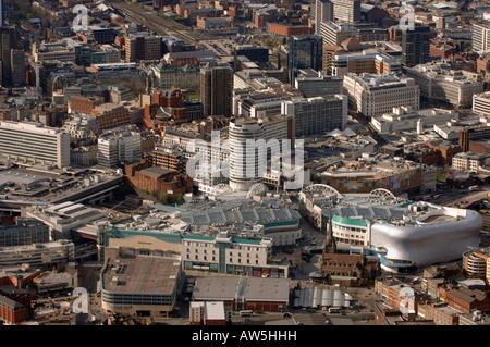 Vista aerea di Birmingham che mostra la rotonda e il Centro Shopping Bull Ring Foto Stock