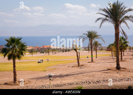 Taba Heights Golfo di Aqaba Penisola del Sinai Egitto professionale di 18 buche di un campo da golf e gli hotel nel villaggio resort sul Mar Rosso Foto Stock