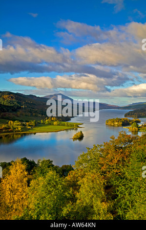 Queens vista in autunno guardando sopra Loch Tummel, Perthshire Scozia, Regno Unito, Europa Foto Stock