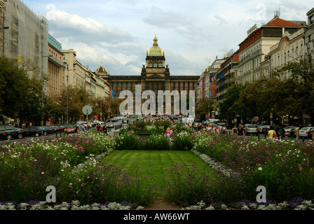 Vista panoramica della piazza Wenceslas e dal Museo Nazionale nel quartiere di Nove Mesto,, Praga Foto Stock