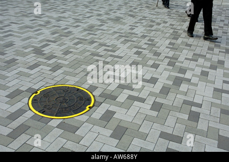 Chiusino nel blocco-atrio pavimentato in Tokyo's Sengaku-ji Foto Stock