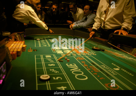 Il gioco d'azzardo Crap Game Modello rilasciato il Caesars Palace Casino Las Vegas Nevada Foto Stock