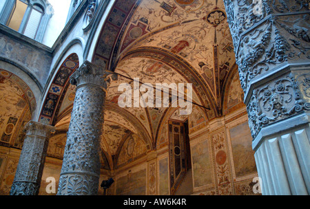 Cortile interno di Palazzo Vecchio, Firenze Italia Foto Stock