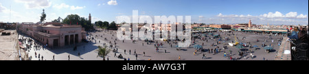 Djemaa el Fna Square nella città vecchia, Marrakech, Marocco Foto Stock