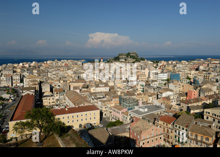 Corfù Città Vecchia e la fortezza veneziana in bg, Corfu isola del Mar Ionio, Grecia Foto Stock