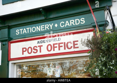 Aidensfield Post Office come presentato nell'Heartbeat serie TV Goathland North Yorkshire Moors Foto Stock