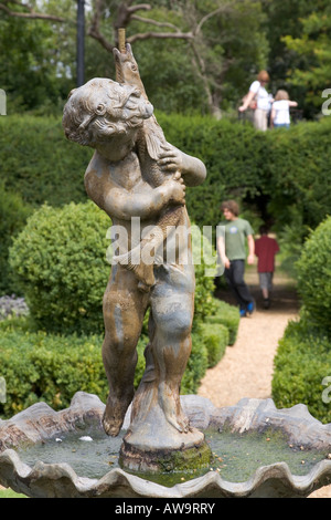 Bridge End giardini pubblici nel villaggio di Saffron Walden, Essex, Inghilterra meridionale, Luglio 2007 waldon Foto Stock