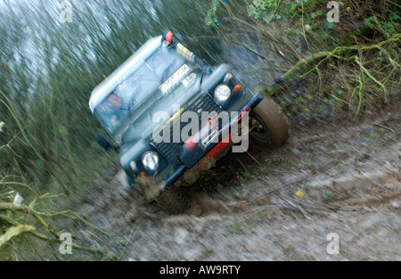 Essex Land Rover Club da Giorno a Notte prove metà Essex ghiaie Chelmsford 7 Dicembre 2002 Foto Stock