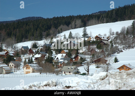 Correncon, Francia; Isere ;Vercors; Correncon en Vercors; Chalets; inverno; Foto Stock