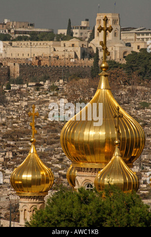 Gerusalemme Israele il golden cupole a cipolla della Chiesa Russa Ortodossa di Santa Maria Maddalena Foto Stock