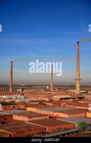 Ciminiere LBC laterizi Hanson mattone opere società Whittlesey Cambridgeshire England Regno Unito Regno Unito Foto Stock