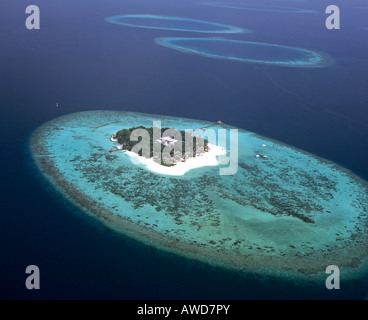 Vista aerea di Vabbinfaru (Banyan Tree), Nord Male Atoll, Maldive, Oceano Indiano Foto Stock