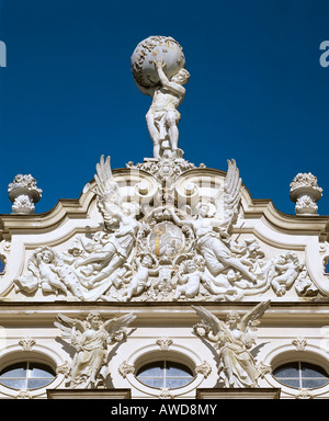 Il castello di Linderhof, Atlas statua, Alta Baviera, Baviera, Germania, Europa Foto Stock