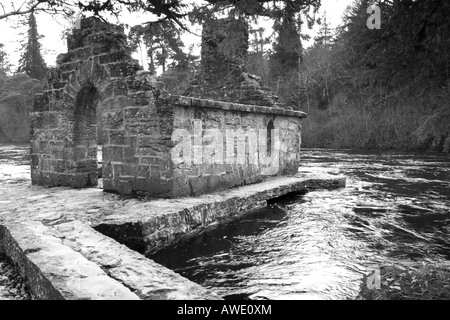 Il monaco della casa di pesca sul fiume Cong, Cong, County Mayo, Repubblica di Irlanda Foto Stock