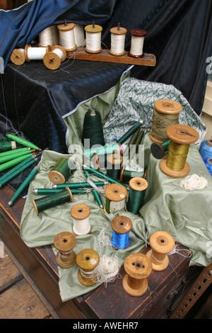 In Inghilterra a Macclesfield Cheshire museo della seta Paradise Mill tessitura display capannone di bobine Foto Stock