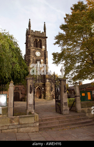 In Inghilterra a Macclesfield Cheshire St Michael tutti gli angeli chiesa Foto Stock