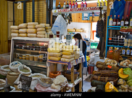 Mercato in Ancud, isola di Chiloé, regione de los Lagos, Cile, Sud America Foto Stock