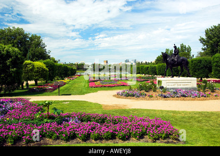 Formale di giardini di fiori in Saskatchewan provinciale motivi legislativa in Regina Saskatchewan Canada Foto Stock