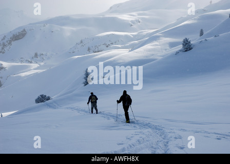 Moutaineers escursioni sugli sci nelle Alpi Aurine, Tirolo Austria Foto Stock