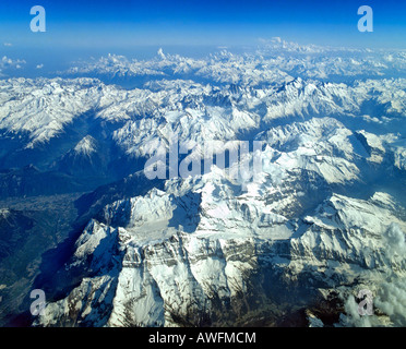 Riprese aeree, Wallis Alpi, Mont Blanc, Gruppo Savoy Alpi, la Valle del Rodano, regione di confine tra la Francia e la Svizzera, Europa Foto Stock