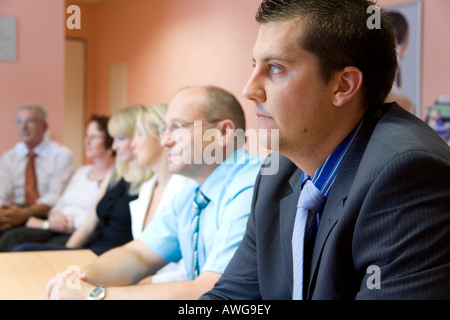 Collaboratore di parlare di cerchio Foto Stock