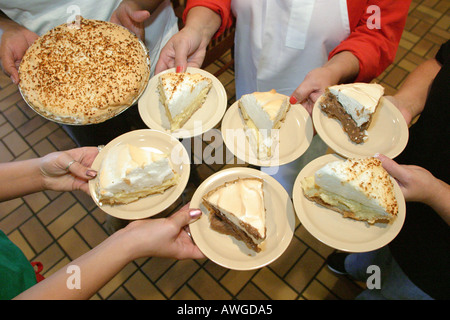 Alabama Morgan County, Decatur, Big Bob Gibson Bar B Q, ristorante ristoranti cibo ristoranti mangiare caffè bistrot, maiale, manzo, pollo, costolette, ristoranti, mangiare Foto Stock