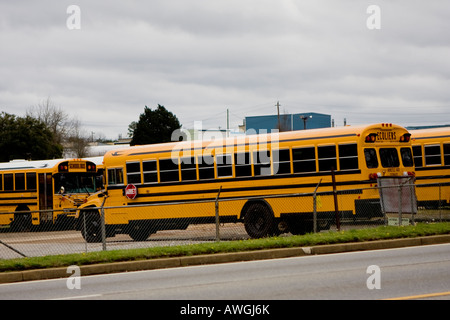 Scuola Bus Depot in Macon Georgia Foto Stock