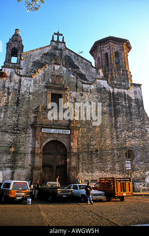 Esterno della Biblioteca Gertrudis Bocanegra nella città coloniale di Patzcuaro Michaocan membro Messico Foto Stock