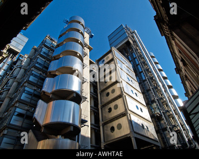 L'ultramoderno edificio Lloyds dall architetto Richard Rogers nel cuore della city di Londra REGNO UNITO Foto Stock