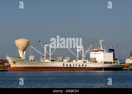 Spedizione in banchina al porto di Tripoli, Libia, Nord Africa. Foto Stock