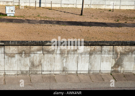 Il Memoriale del Muro di Berlino in Bernauerstraße, Berlino, Germania. Foto Stock