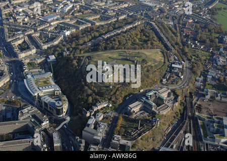 Una veduta aerea di Carlton Hill a Edimburgo in Scozia Foto Stock