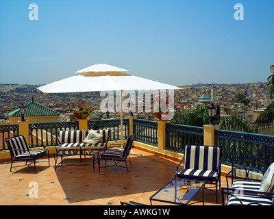 Una terrazza al Sofitel Palais Jamai hotel in Fez Foto Stock