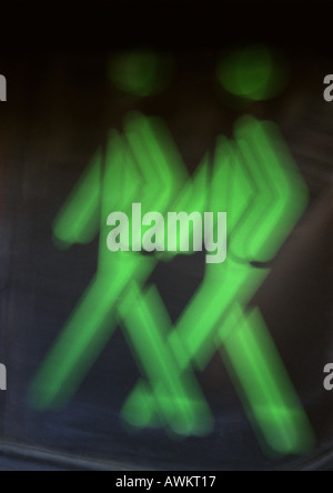 Green attraversamento pedonale luce, close-up Foto Stock