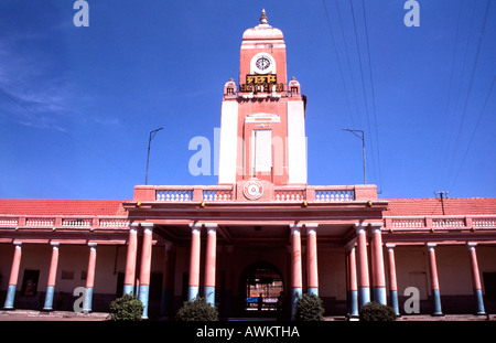 Stazione ferroviaria Edificio in India Foto Stock