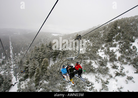 Seggiovia, il villaggio di Strbske Pleso, Alti Tatra, Slovacchia, Europa Foto Stock