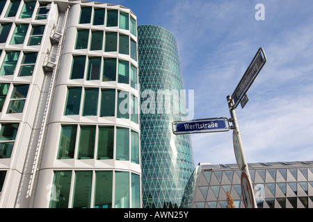 Westhafen Torre progettata da Schneider e Schumacher Architectural Firm, vincitore del tedesco edificio urbano premio nel 2004, Fra Foto Stock