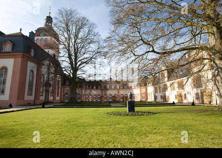 Aranciera e cappella a Weilburg il castello rinascimentale (costruito 1533-1572), Weilburg an der Lahn, Hesse, Germania, Europa Foto Stock