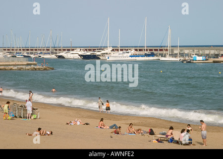 Barcellona Spagna Platja de la Barceloneta Foto Stock