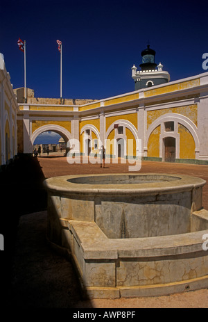 Cortile, El Morro, El Morro fortezza, forte, fortezza, il museo militare, navale, museo, San Juan Vecchia San Juan, Puerto Rico, West Indies Foto Stock