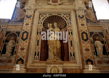 Maria e il bambino nella cattedrale di Cagliari (Chiesa di Santa Maria di Castello) Cagliari, Sardegna, Italia, Europa Foto Stock