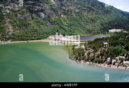 Riprese aeree, Lago Benet, dalla stazione ferroviaria e dalla chiesa, Chilkoot Trail, British Columbia, Canada Foto Stock