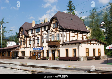 Stazione ferroviaria, Tatranská Lomnica, Slovacchia Foto Stock