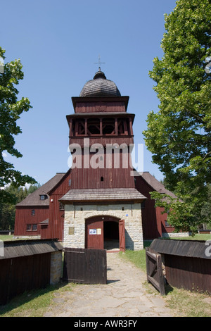 Legno articolare protestanti chiesa, di master Josef Lang 1729, uno dei più grandi edifici in legno in Slovacchia, Svaetý Krí, mi Foto Stock