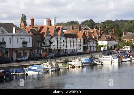 Il fiume davanti a Henley on Thames Oxfordshire UK Foto Stock