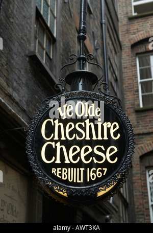 "Ye Olde Cheshire Cheese' segno di pub di Londra Foto Stock