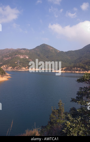 dh Tai Tam Tuk Reservoir TAI TAM HONG KONG Country Park Upper Reservoir e Mount Butler Water supply Lake Parks Hills Foto Stock